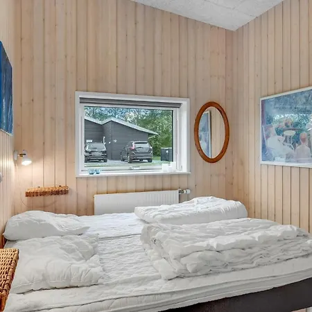 Amazing In Haderslev With Sauna *