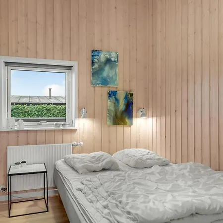 Casa de Férias Amazing Home In Haderslev With Sauna